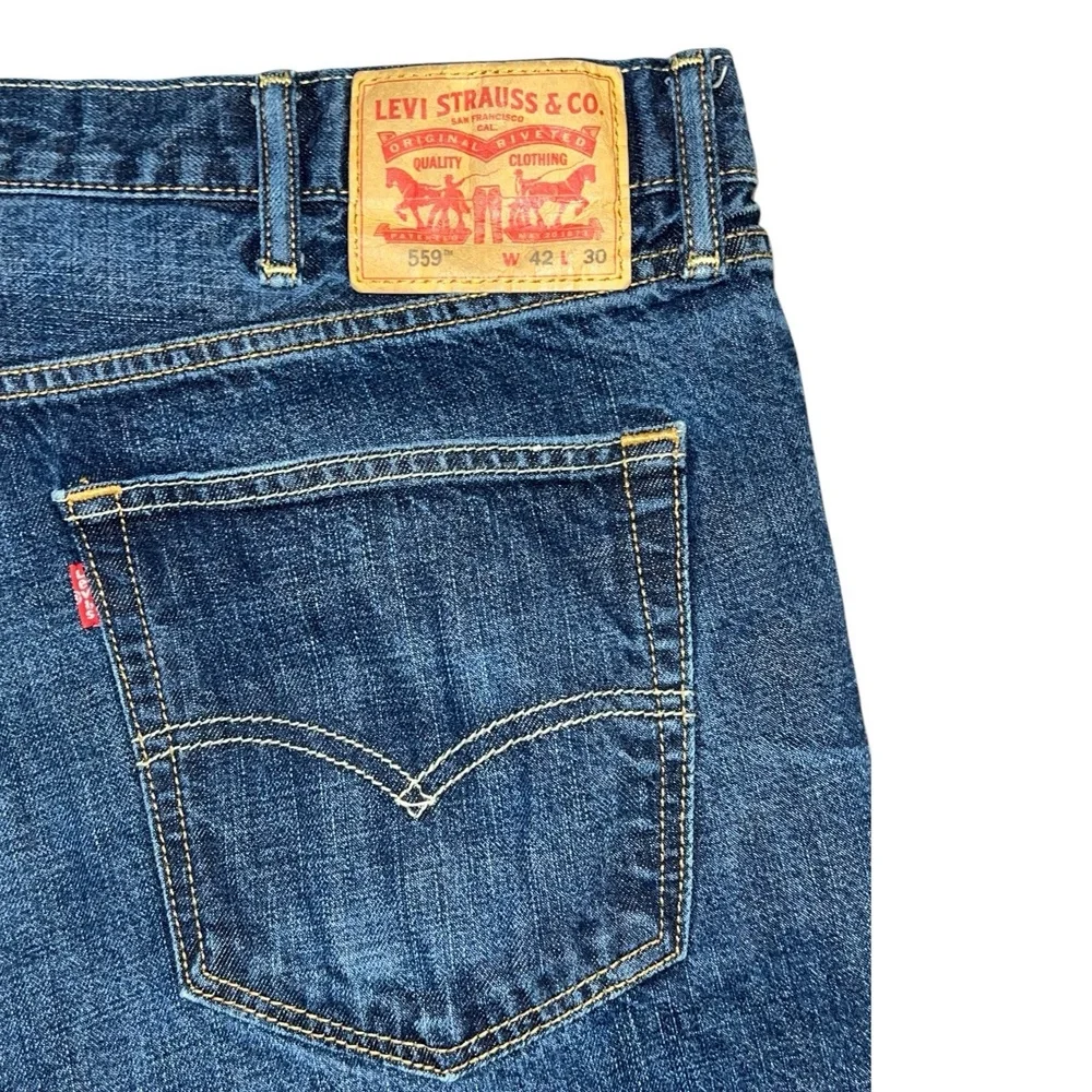 Levi's 559 Jeans Men's Size W42‎ L30 Blue Denim Mid-Rise Classic Casual Rugged